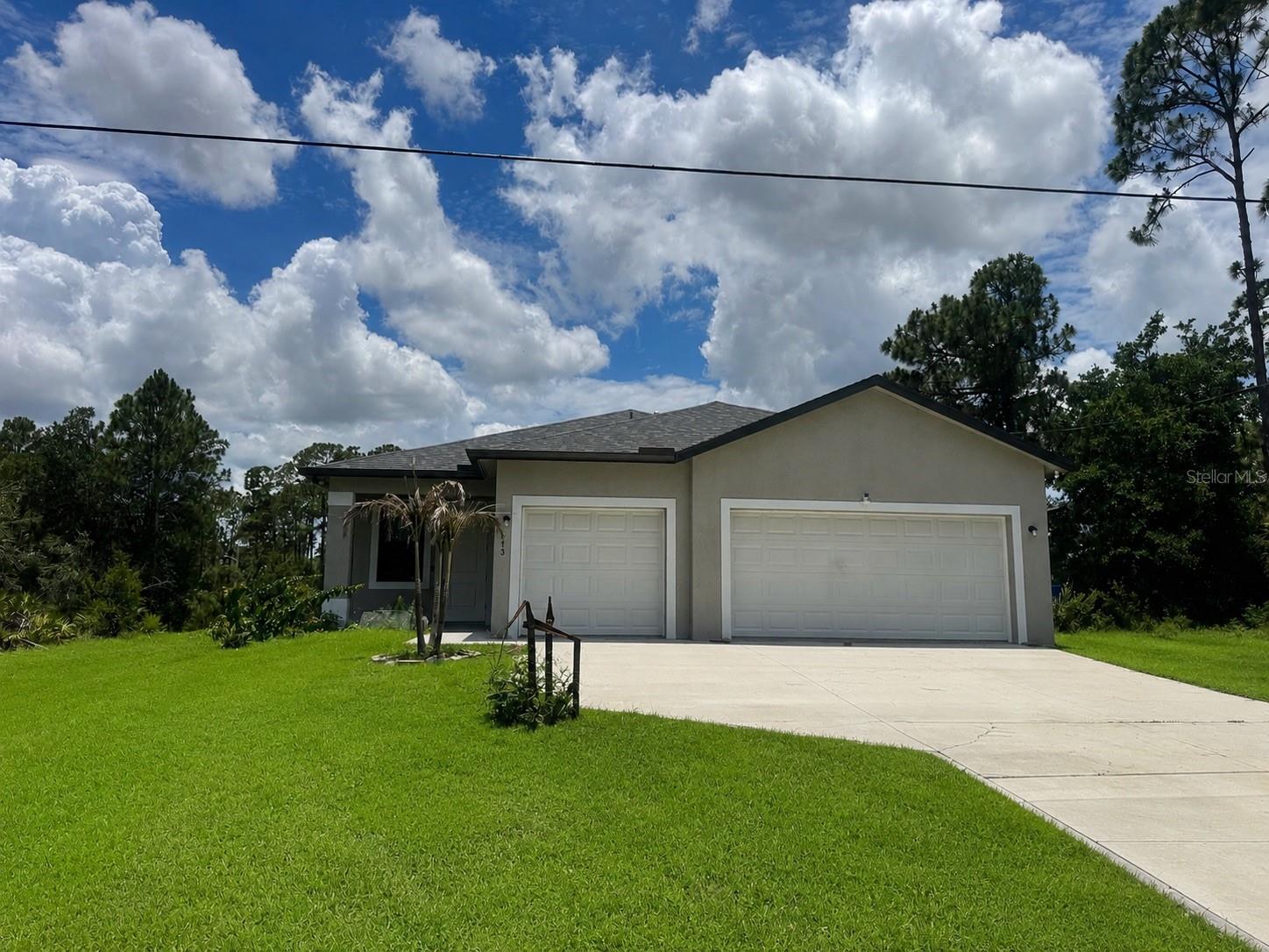 613 Loleta Ct, Lehigh Acres, FL 33972