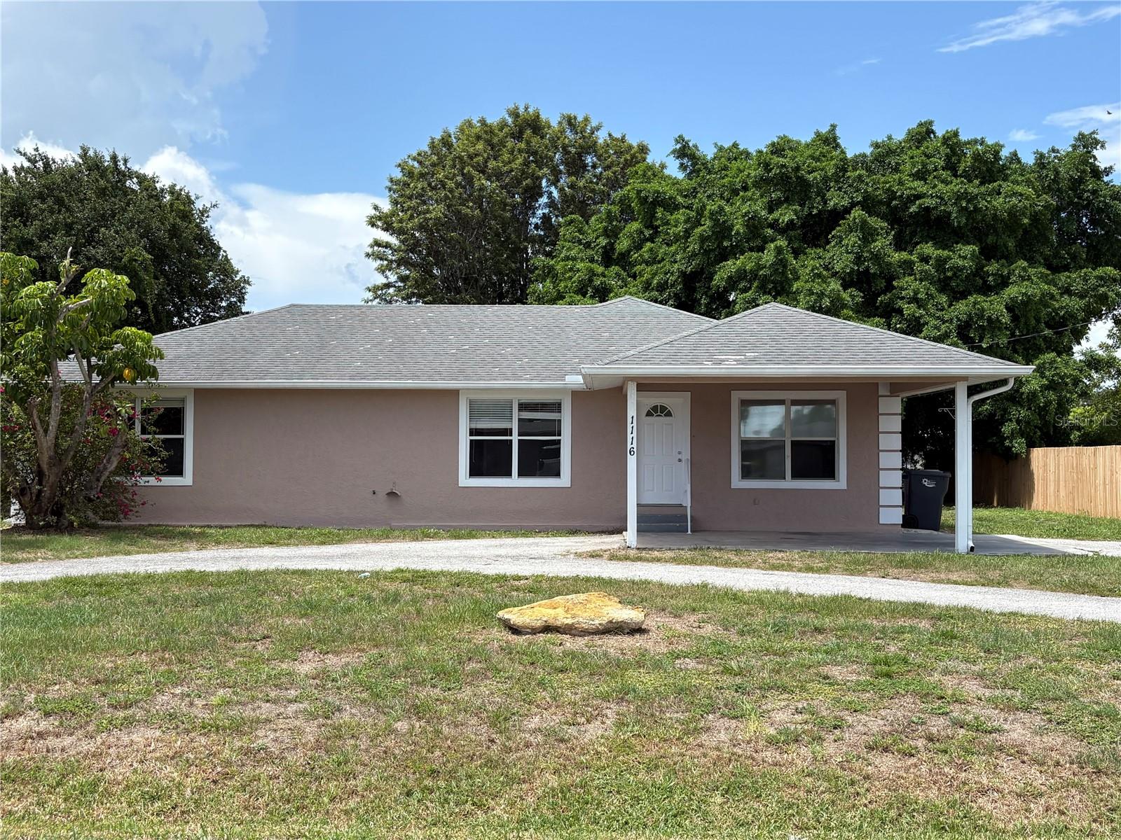 1116 W 40th Ave, Bradenton, FL 34205