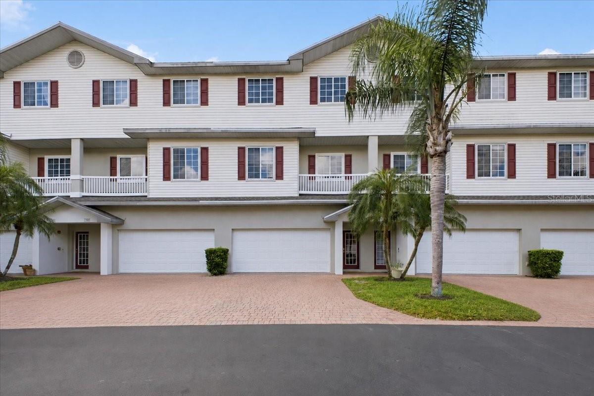 3305 10th Ln W, Palmetto, FL 34221