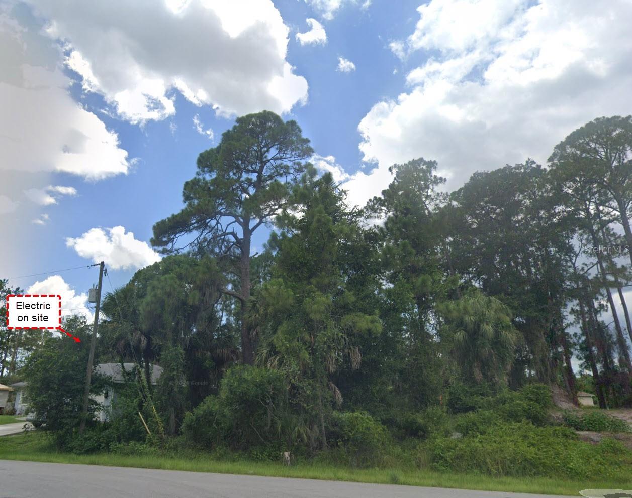 Cherokee St, North Port, FL 34286
