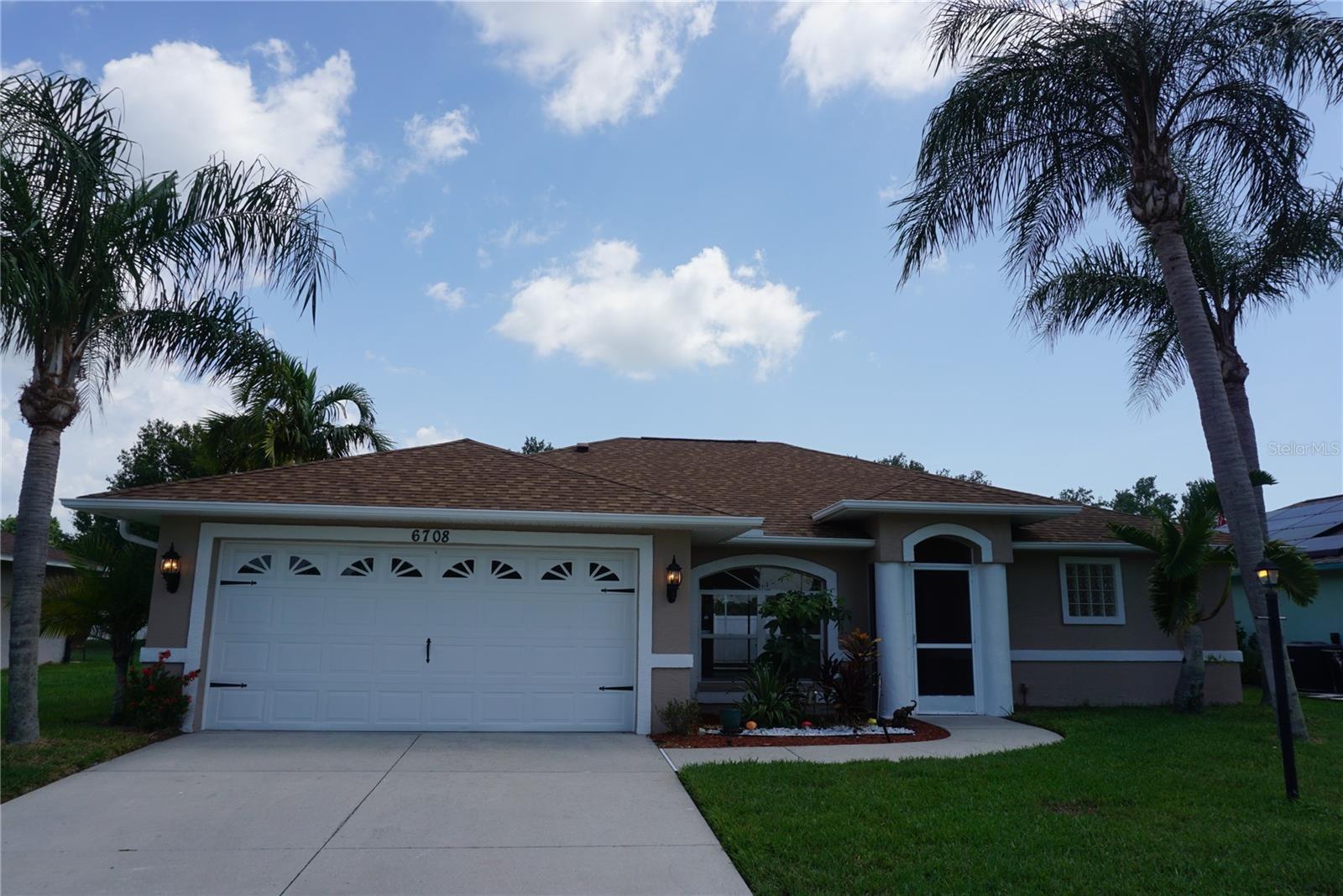 6708 66th Ave E, Bradenton, FL 34203