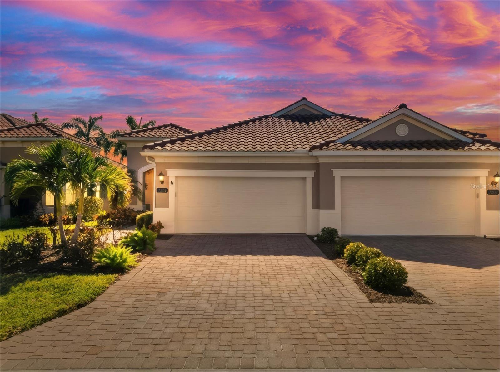 7205 Costa Bella Dr, Bradenton, FL 34209